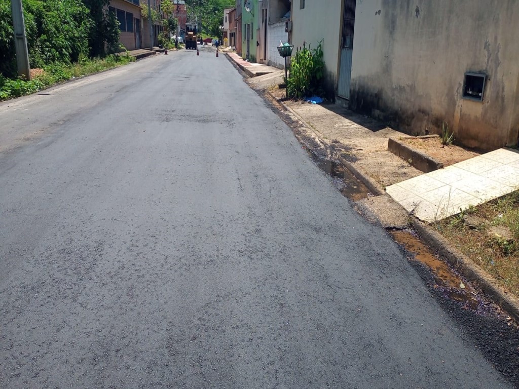 Implementação, recomposição asfáltica e adequações no sistema de drenagem pluvial nos bairros Columbia, Honório Fraga e José de Anchieta, Colatina/ES
